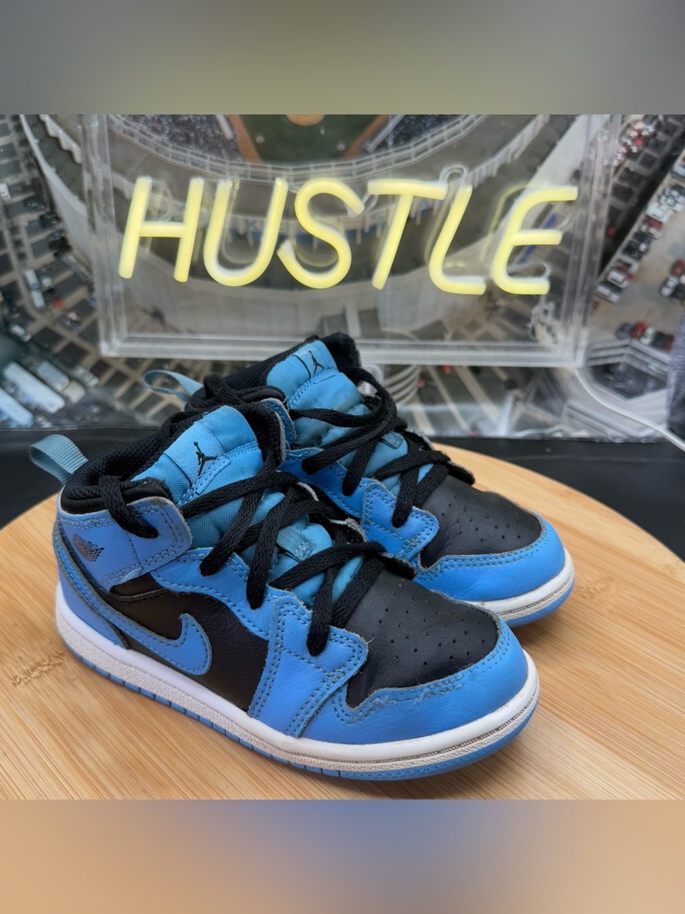 Jordan 1 Mid University Blue Black (TD) Size 10C